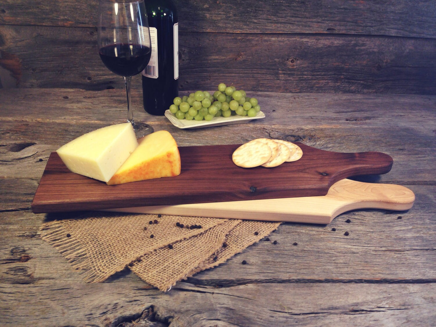 Walnut Medium Reversible Serving Board w/Handle