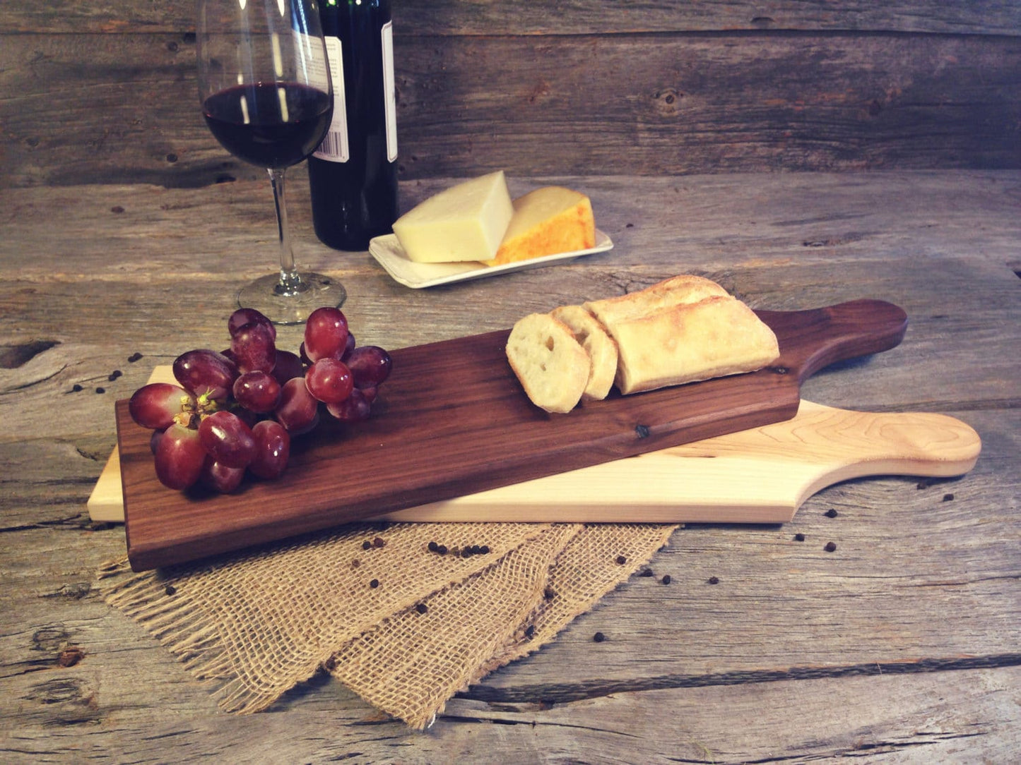 Walnut Medium Reversible Serving Board w/Handle