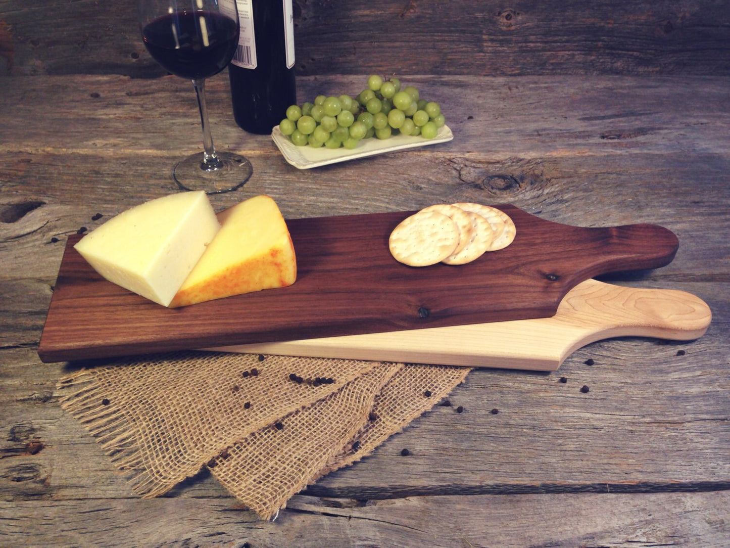 Walnut Medium Reversible Serving Board w/Handle