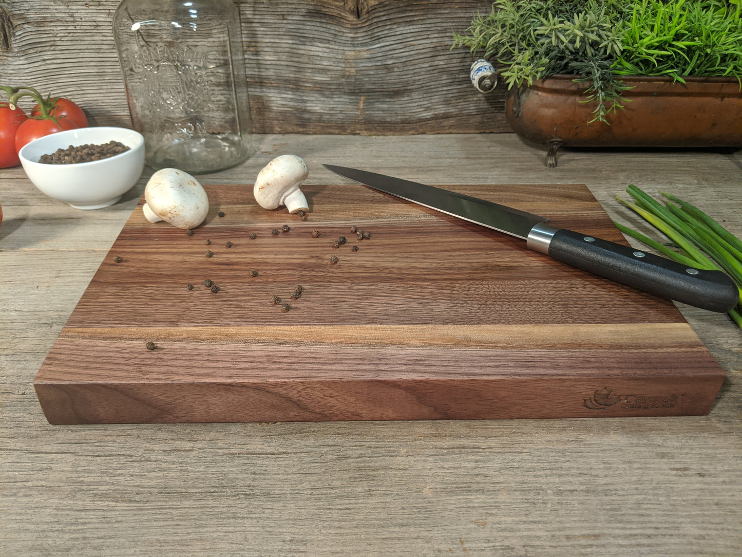 Walnut Butcher Block Reversible Canuck Cutting Board - 1 1/4" x 9" x 14"